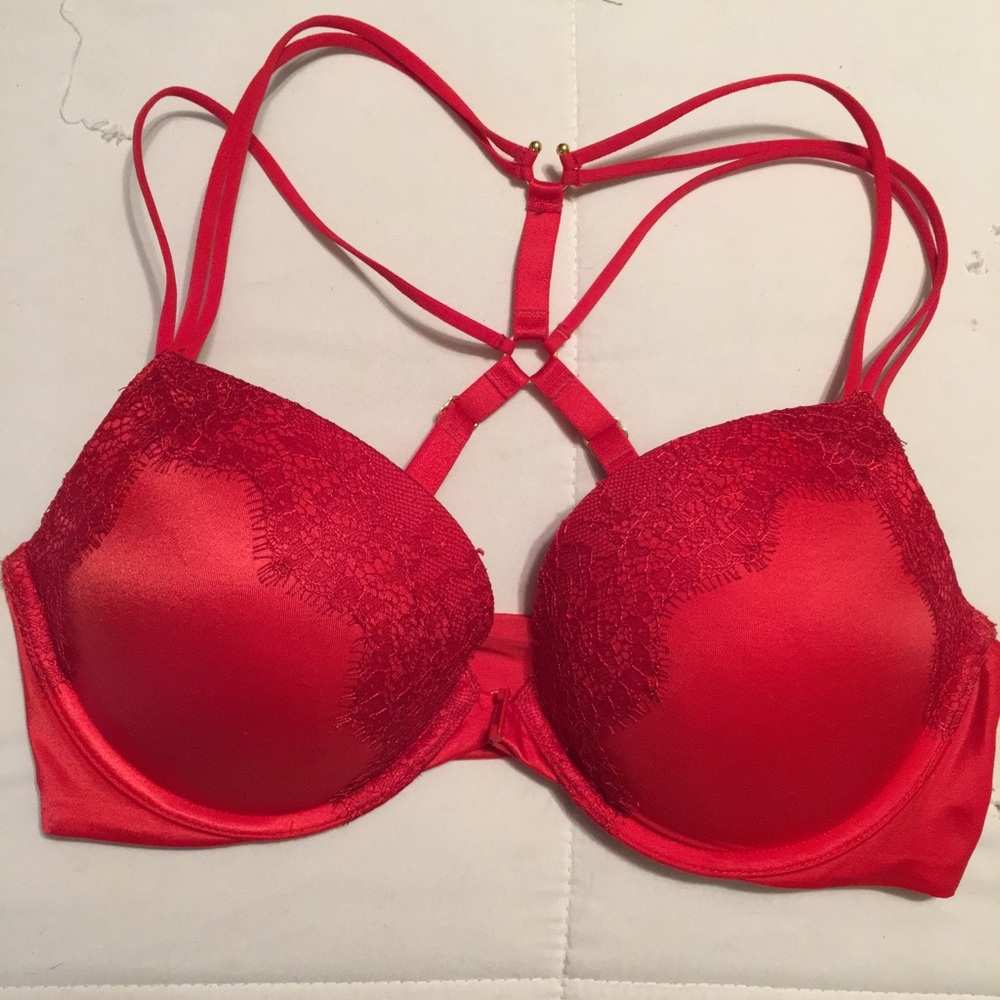 Victoria Secret  Very Sexy red push up bra.